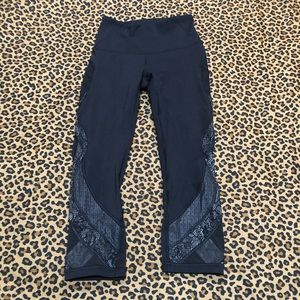 Lululemon Wunder Under Crop Lace
Black Size *4*